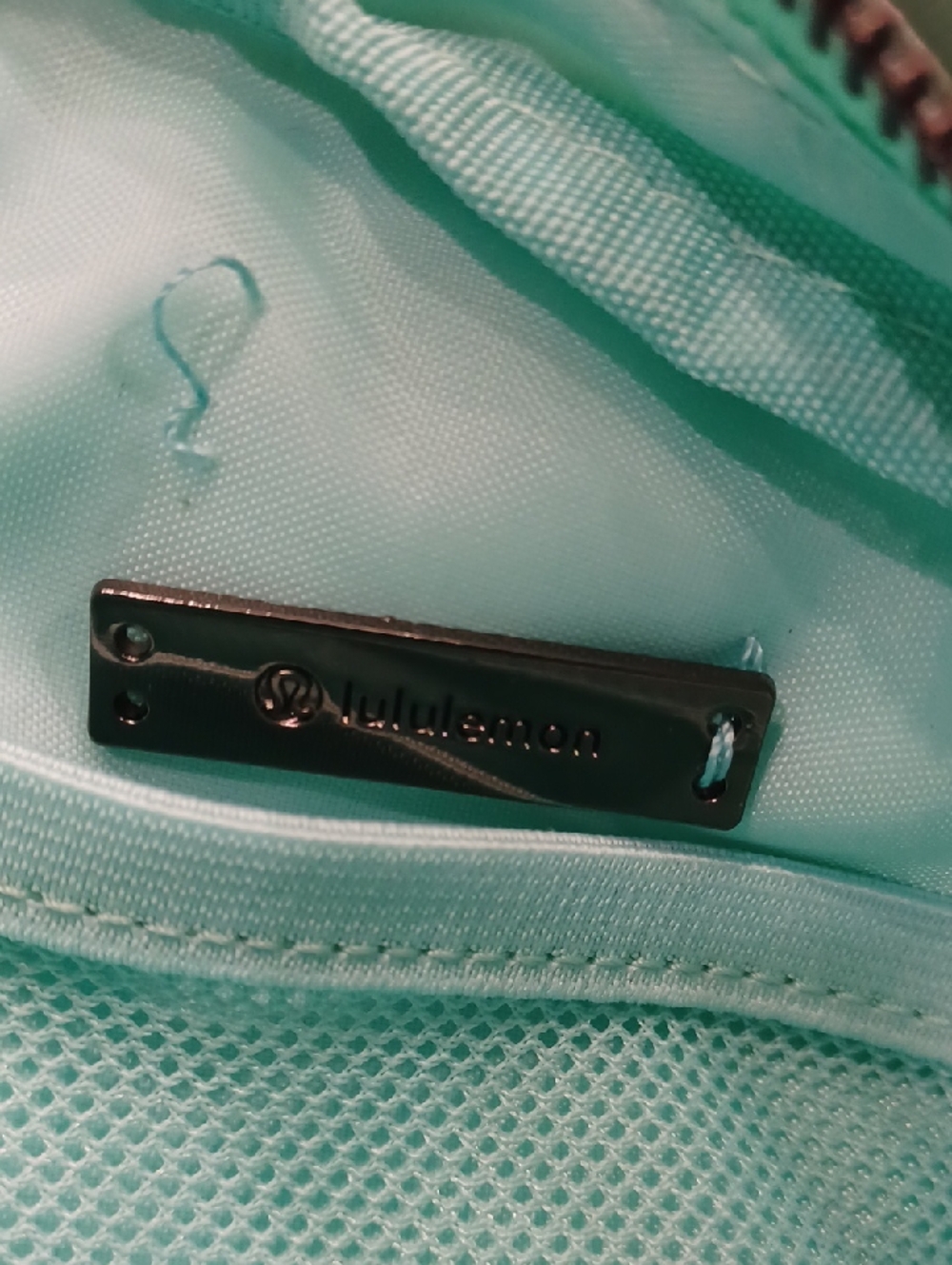 Lululemon Everywhere Belt Bag - Picture 5 of 7